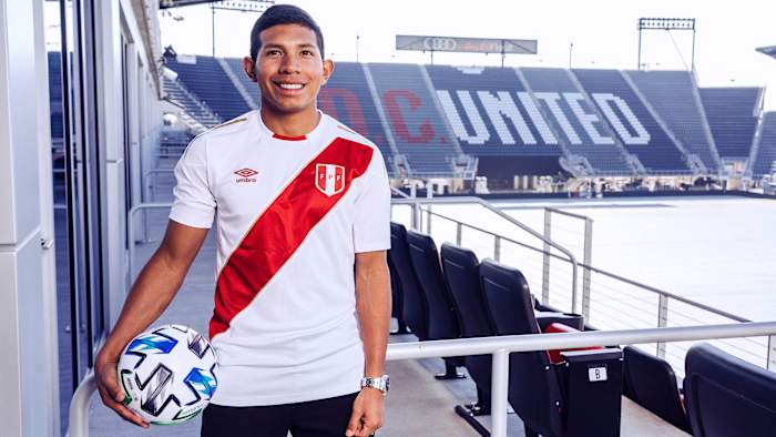 Edison Flores joins D.C. United from Morelia